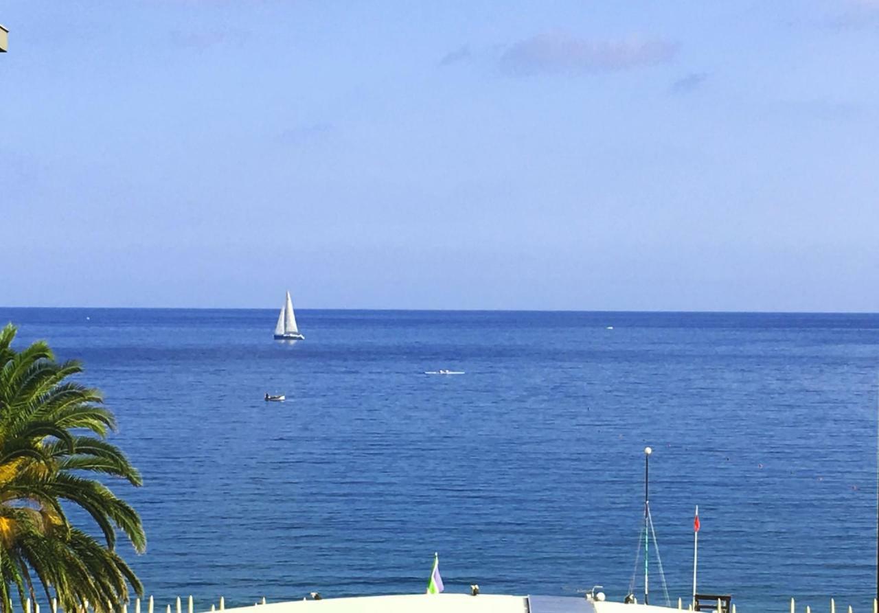 Le Finestre Sul Mare Διαμέρισμα Albissola Marina Εξωτερικό φωτογραφία